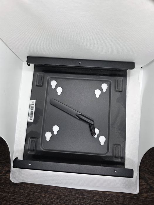 Lenovo ThinkCentre m75q gen 1– Ryzen 3 PRO 3200GE, 8GB RAM, SSD 256GB,