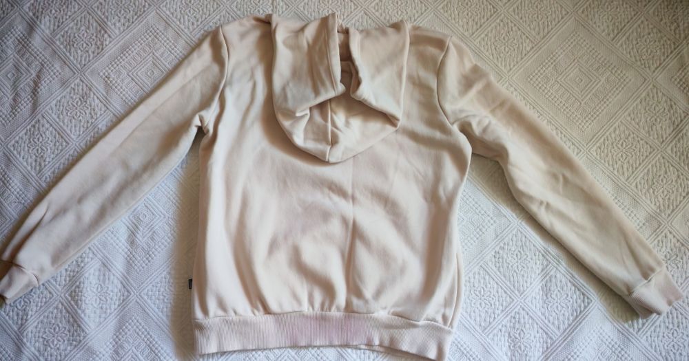 Hanorac Puma mărimea XS, purtat o data