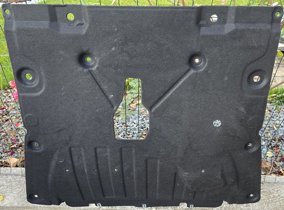 Scut motor pazla Dacia Duster 3 sau Bigster