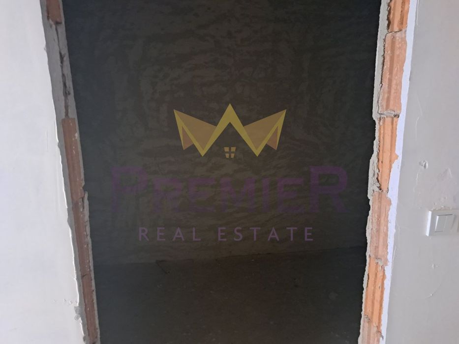 Склад в Варна-Кайсиева градина площ 80 цена 400