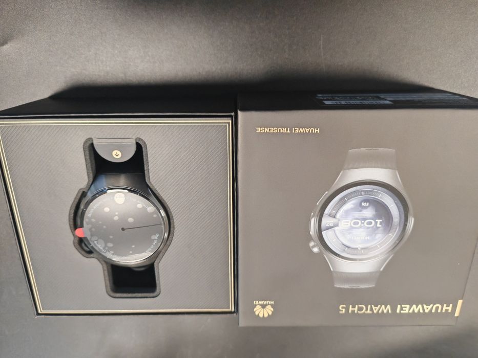 Нов Huawei Watch 5 46mm Black 24 м гаранция