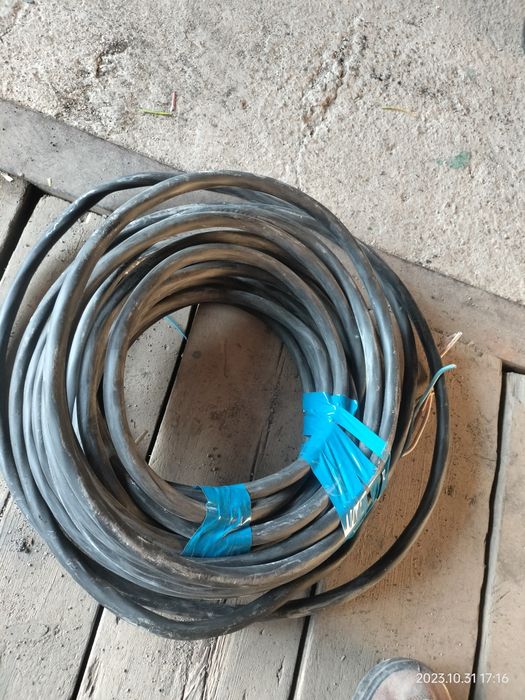 Продаётся кабель