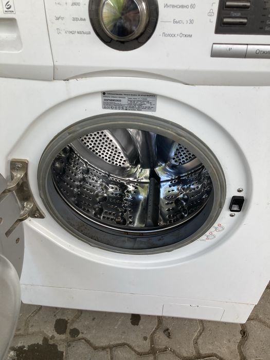 LG стиральная машина 5кг.
