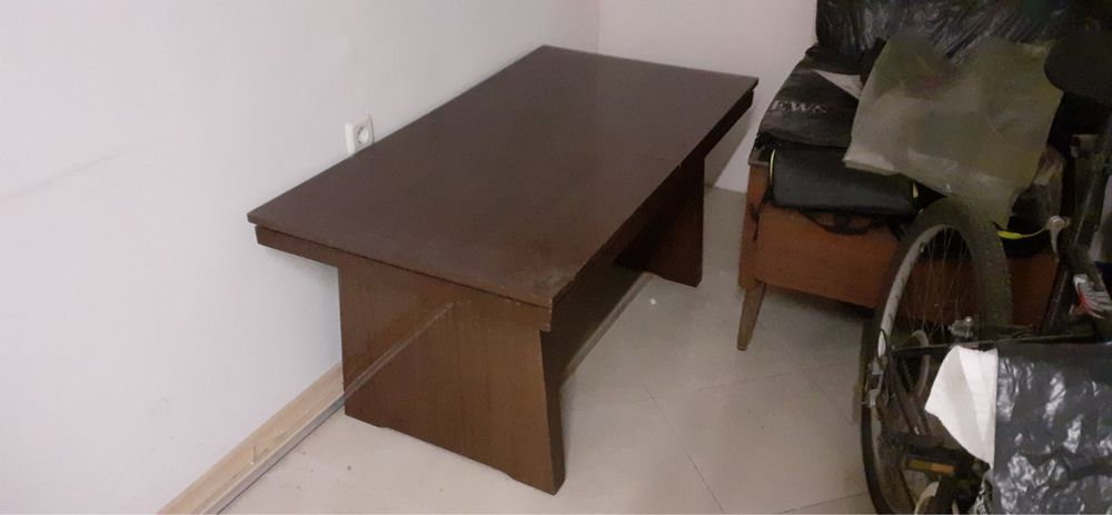 Масивна, разтегателна маса