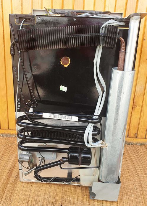 DOMETIC RM 7361L , frigider pe amoniac cu 3 surse : 12v, 220v si gaz