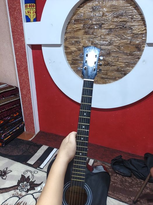 Gitara nomi: FANTE  modeli: FT38