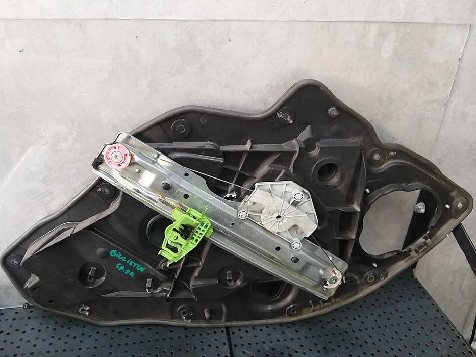 Macara geam electric dreapta spate alfa romeo giulietta 940 000505106900