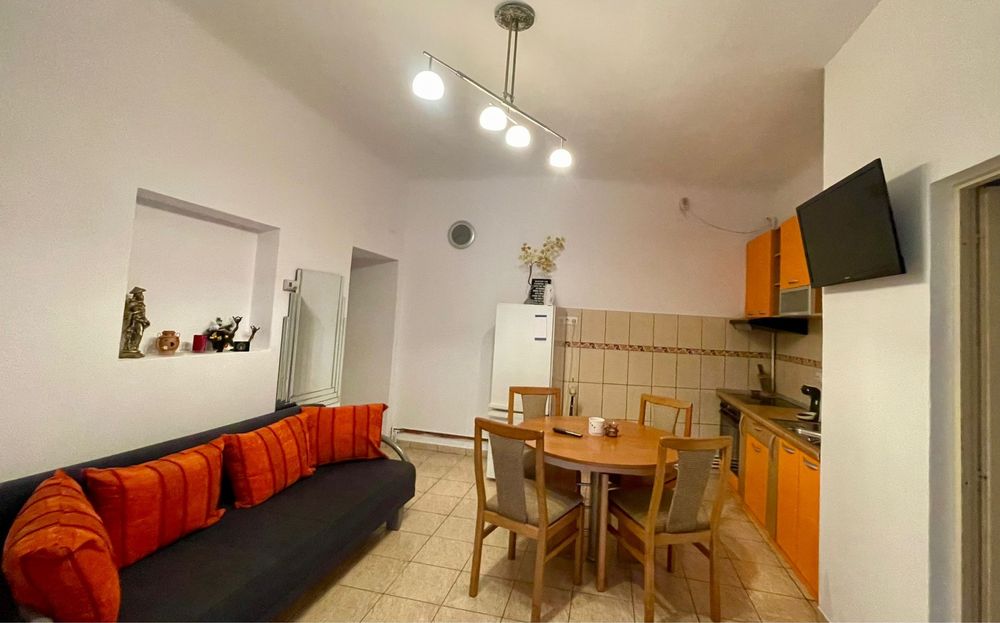 Locatie ultracentrala cazare regim hotelier