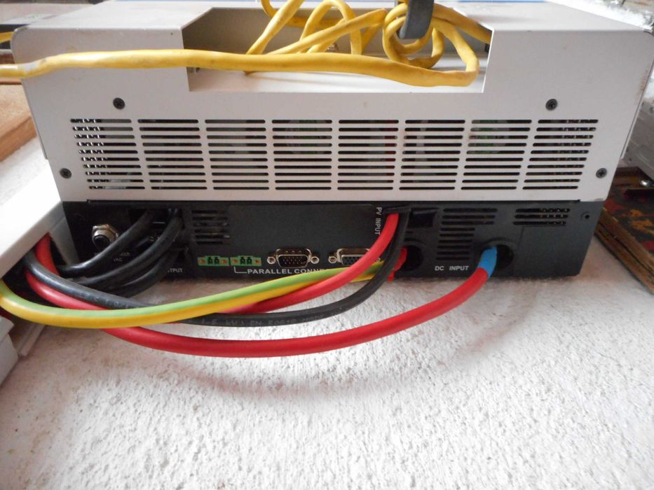 Соларен хибриден инвертор INVT XN50PIII-48 (5 kW / 48 V)