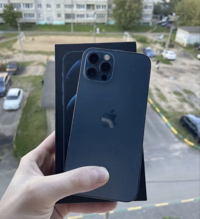 Айфон 12 Pro на 256 гб