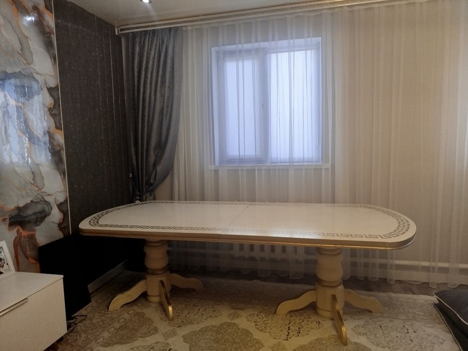 Жер стол сатылады.