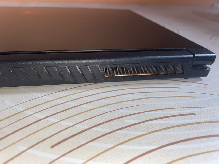 Laptop Gaming MSI GF65 Thin 10SDR-807XRO