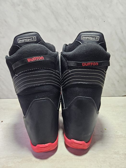 Boots 107 buti placa snowboard Burton Boa  mărimea  39-40 ( 25  cm) .