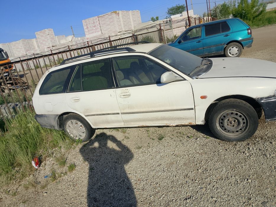 Продам машину срочна,..