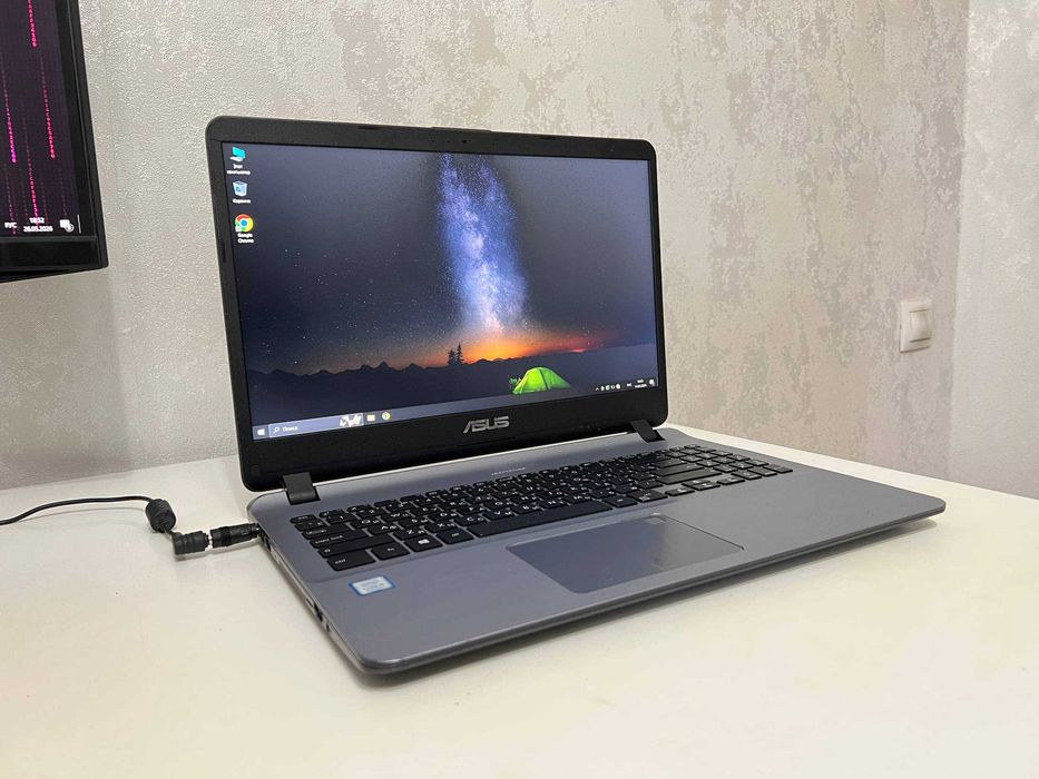 ASUS X507U / Core i5-8250U / MX130 / SSD + HDD