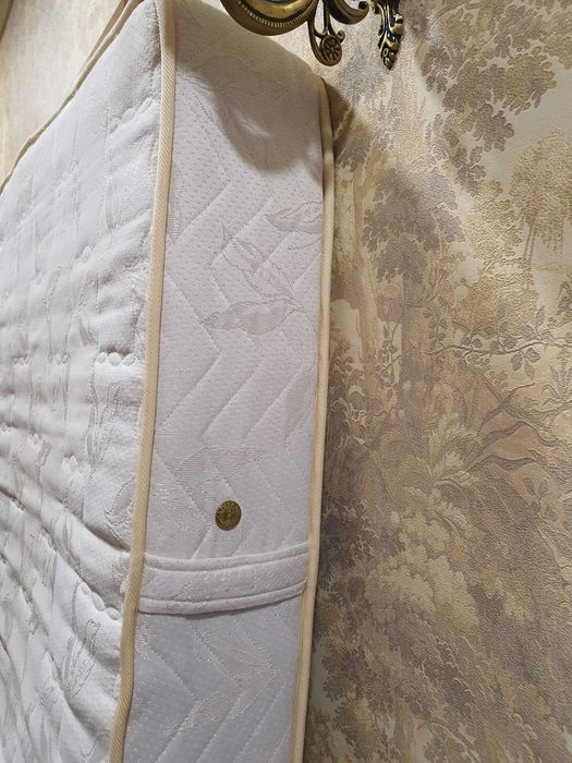 Матрас 0.9*2.0 м.