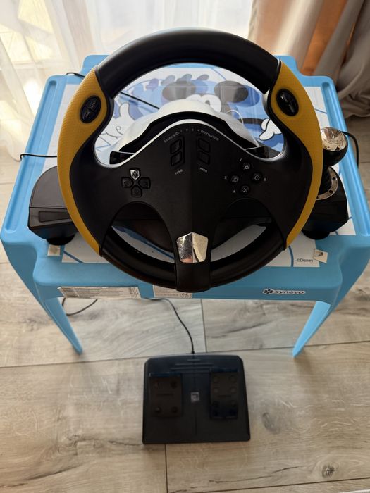 PS4 Slim 500 + 2 controllere + stand cu racire