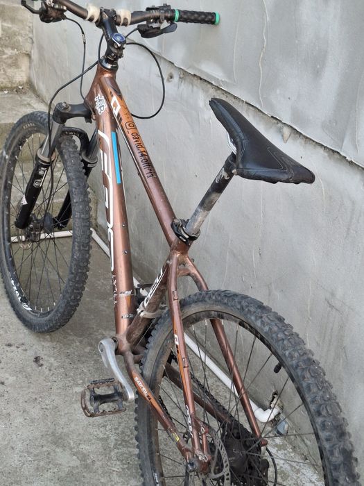 Bicicleta MTB felt