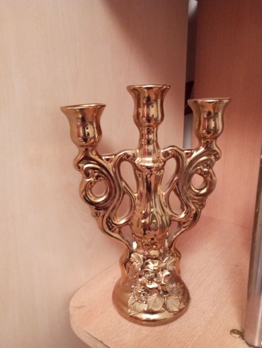 Продам подсвечник