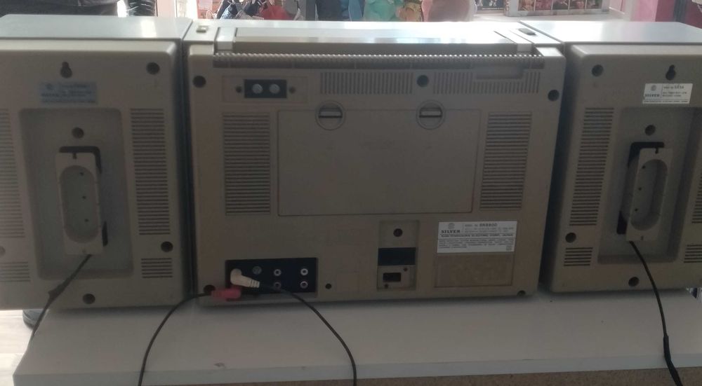 Радиокасетофон SILVER sr8500