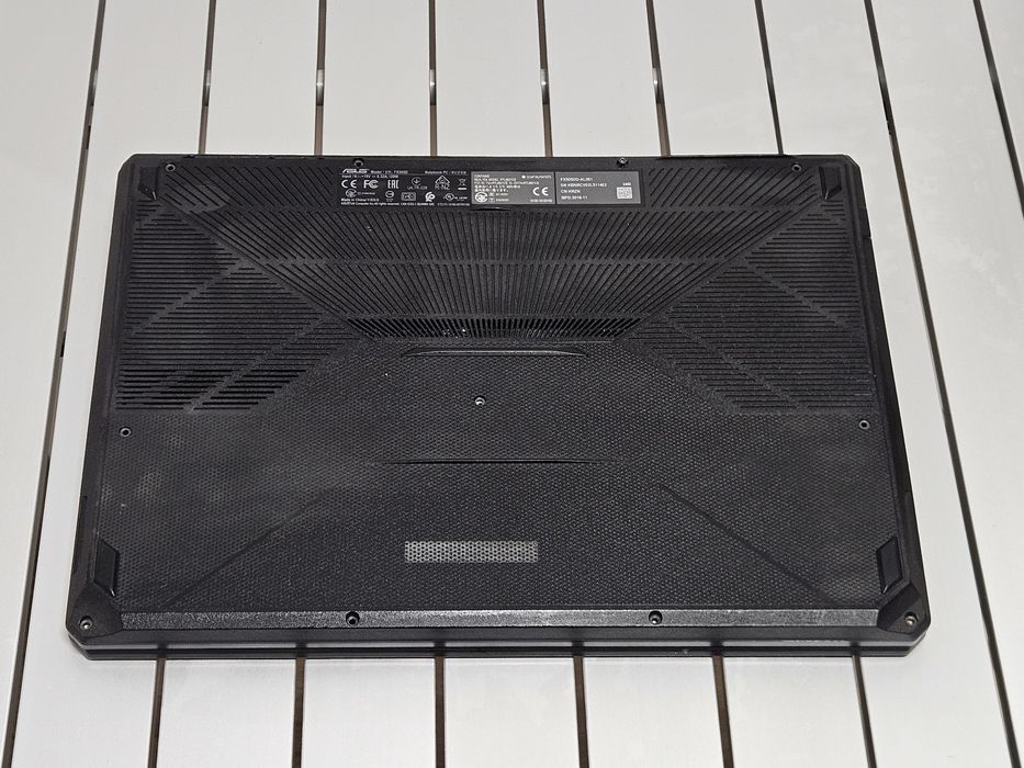 DEZMEMBREZ Laptop Gaming ASUS TUF F15 FX505DD, GTX 1050 RYZEN 5 3550H