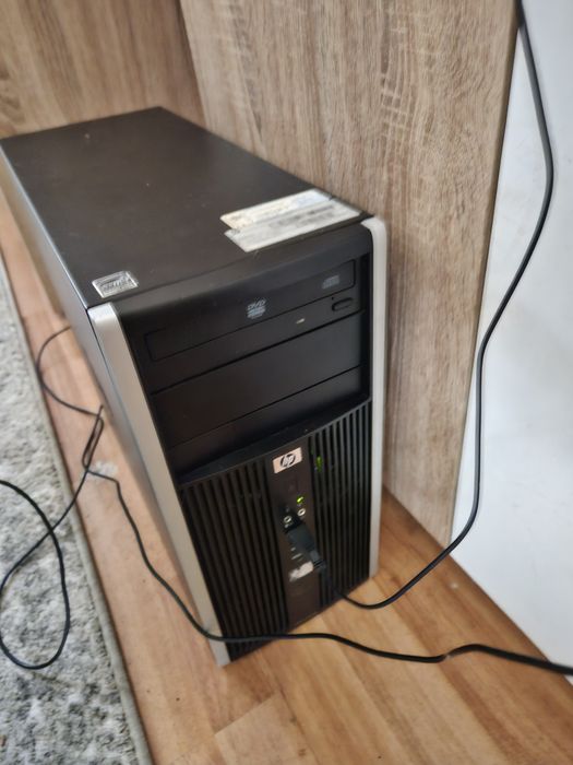 Vând unitate Pc HP Intel Pentium E6700 3gb ram nu are placa video