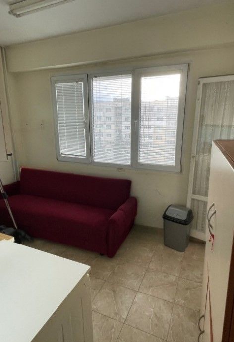 Продава се Двустаен апартамент в София, Люлин 6 - 65 кв.м за 2108 €/кв.м - Снимка #1