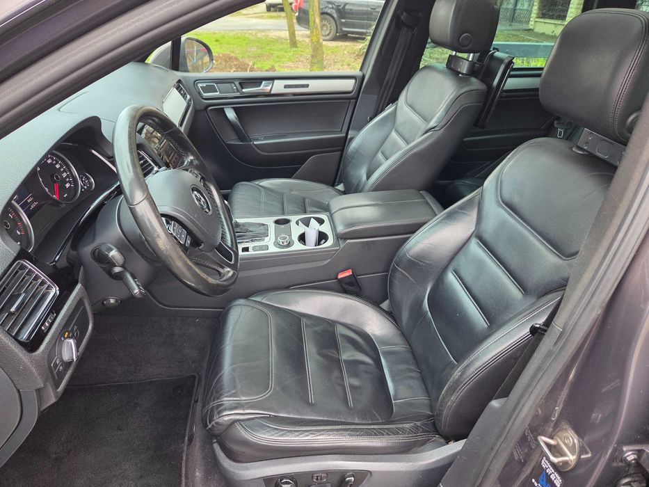 Volkswagen Touareg 2011 3.0tdi[casa] E5 DSG panoramic carlig 9990eu