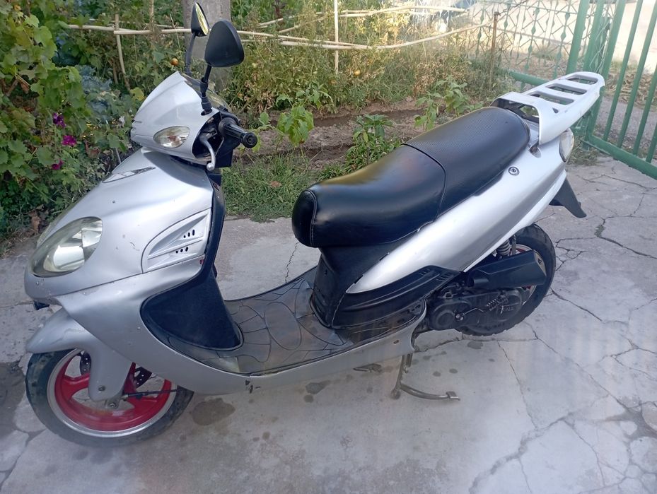 Продам скутер 80куб