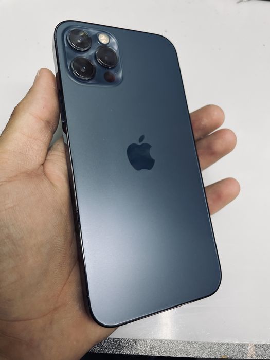 Продам срочно Iphone 12  pro