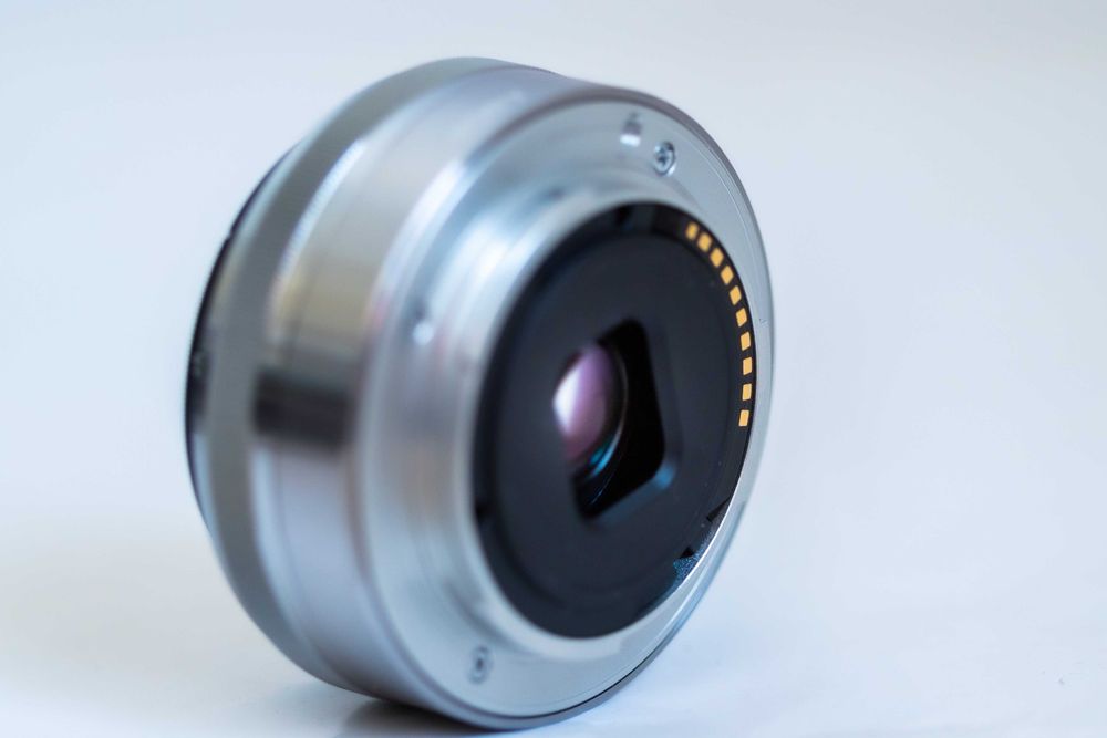 Obiectiv SONY 16 mm f2.8 PANCAKE mirrorless + filtru