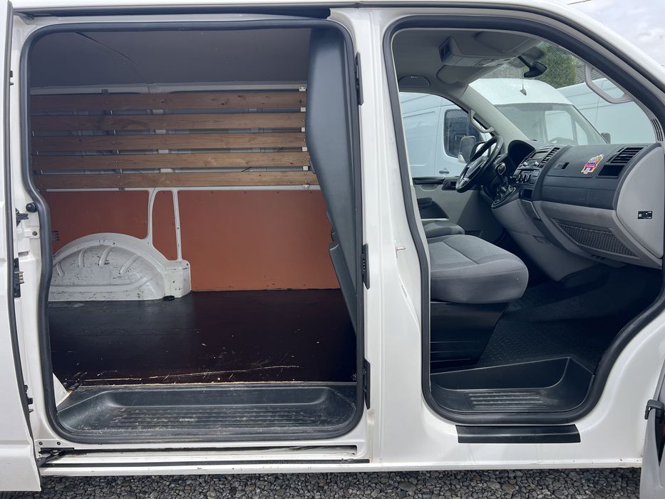 Vw T5 euro5 3 locuri 140cp automat