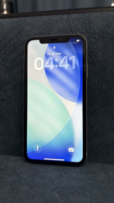 Продам iPhone 11