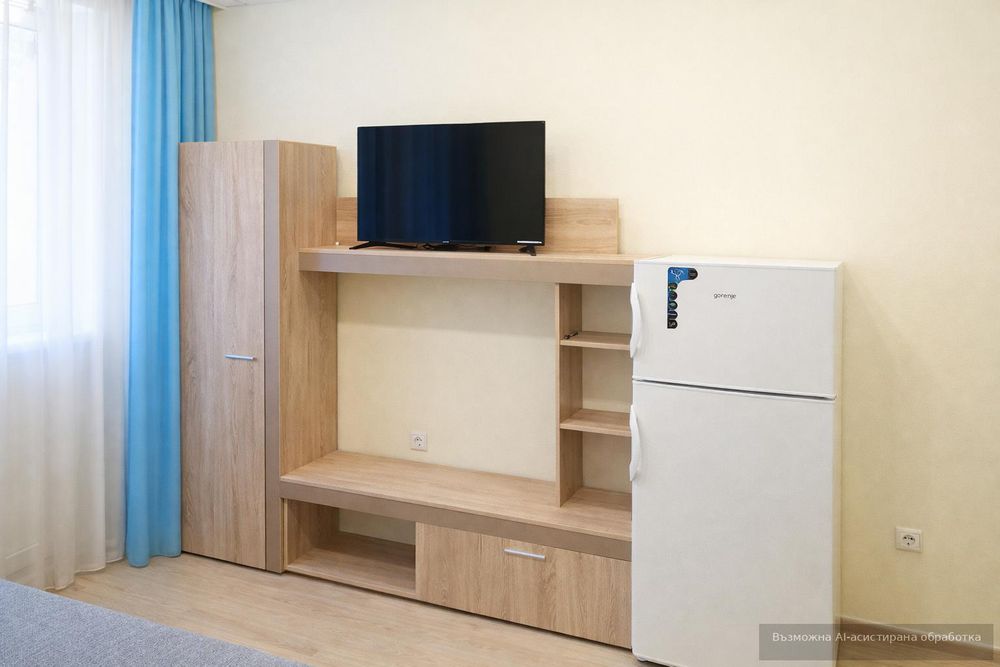 Дава се под наем Двустаен апартамент в Варна, Център - 40 кв.м за 400 € - Снимка #2