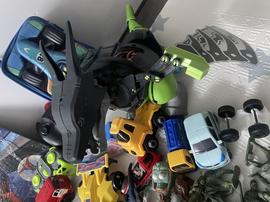 5 пакетов игрушек