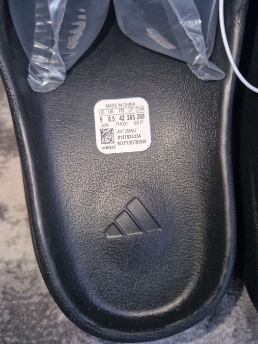 Adidas Yeezy Slides