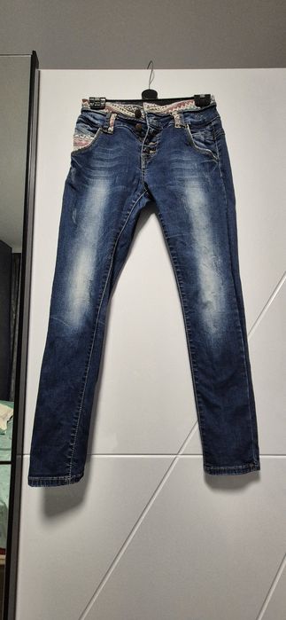 Blugi dama cu model,marime 26