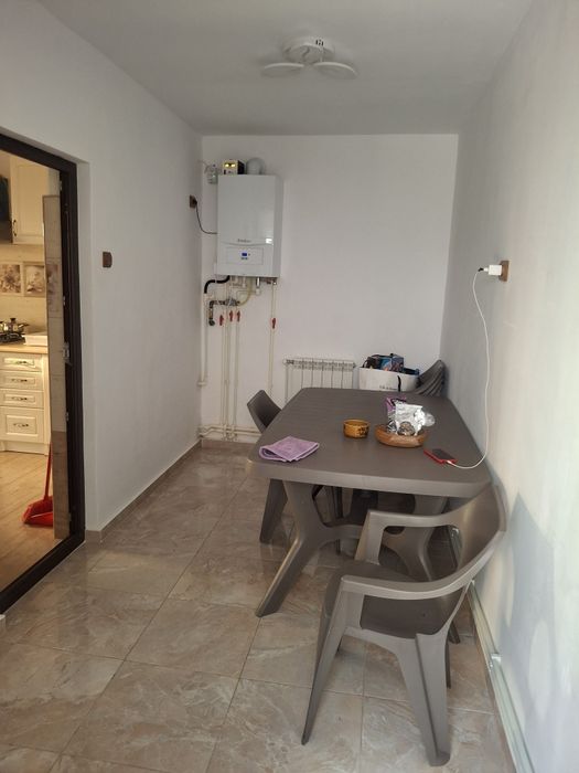 Vând casa cu 375metri renovata  noua cu toate condițiile