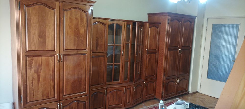 Секция,материал дърво +ракла