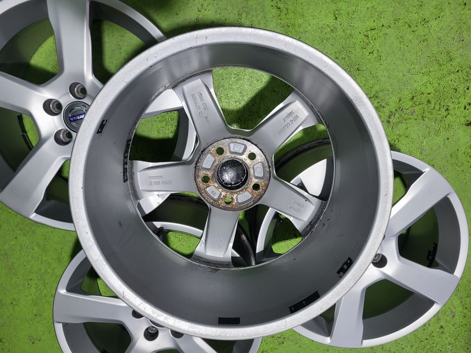 18 5x108 Volvo лети джанти 5х108 волво