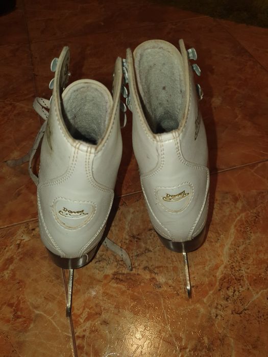 Кънки за лед номер 35