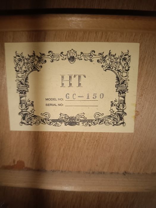 Продам классическую гитару