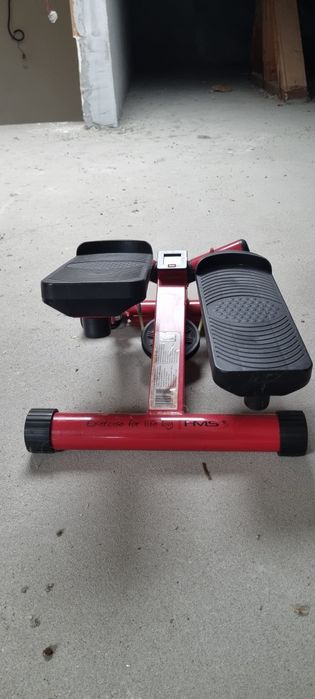 Titlu: Stepper fitness HMS cu display LCD – stare bună