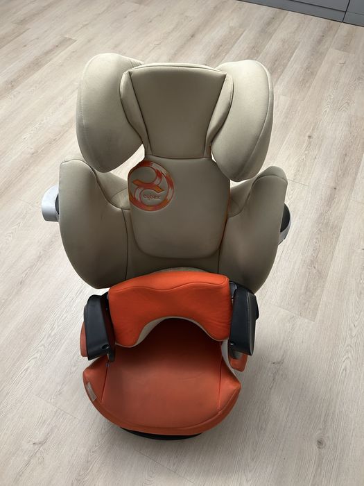 Vand scaun copil pentru masina Cybex