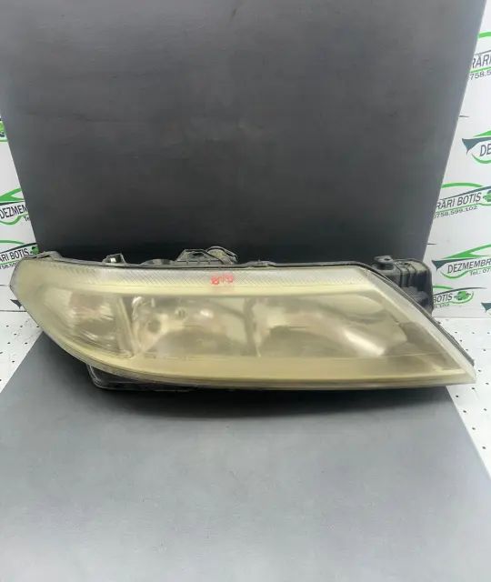 Far dreapta Renault Laguna 2001 1.9 DCi MT (107 hp)