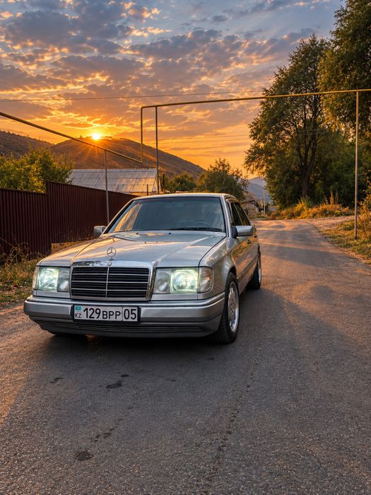 Mercedes-Benz-2.8