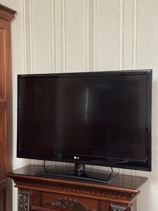 Телевизор LG в отличном состоянии