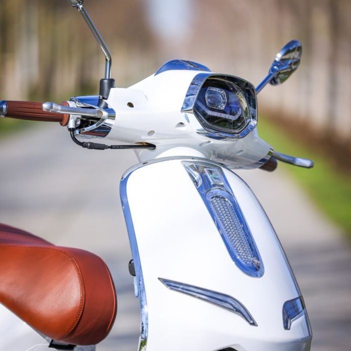 Scuter Benzina RS4 50CC