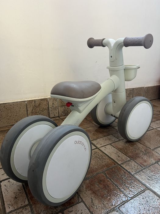 Колело за баланс KikkaBoo