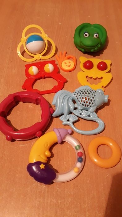 Неваляшка новая, кубики